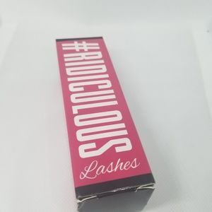 Ridiculous eyelash serum